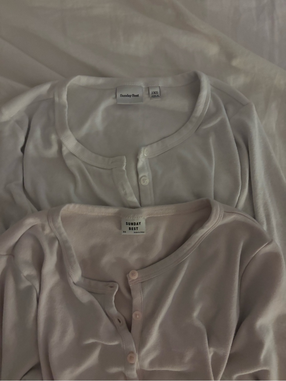 BUNDLE Aritzia/ Sunday Best White and Light Pink Button-Front Women’s Tops